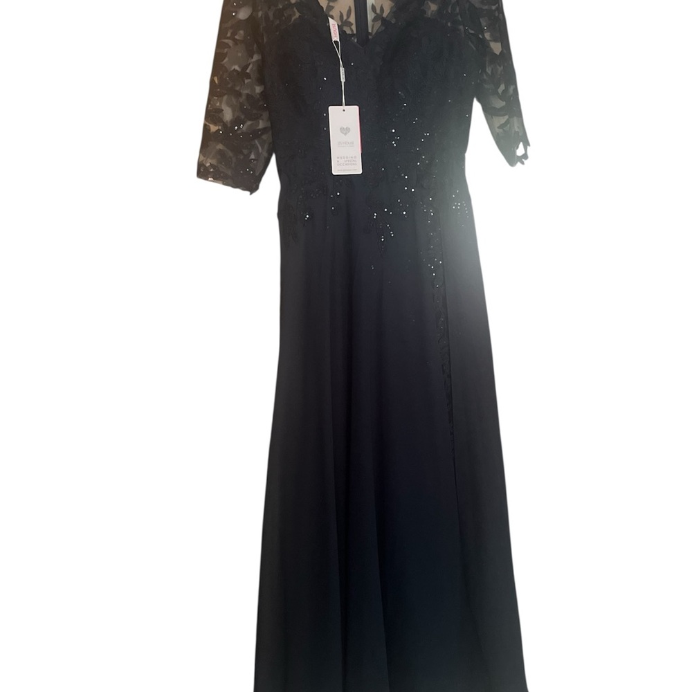 Elegant Navy Lace Evening Gown